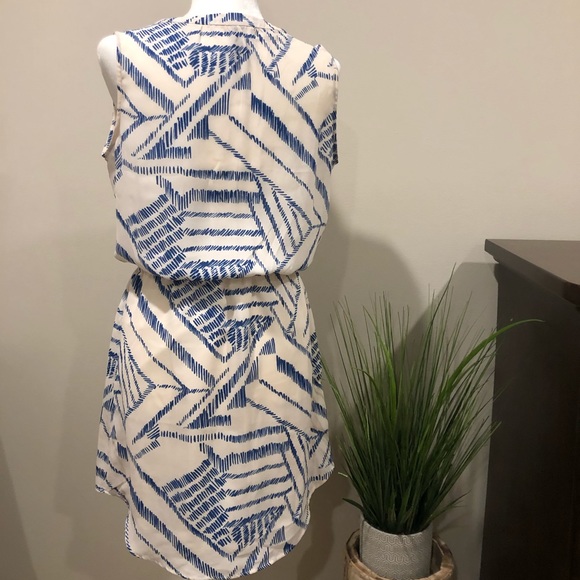 GAP Drawstring Waist Dress - Picture 3 of 8